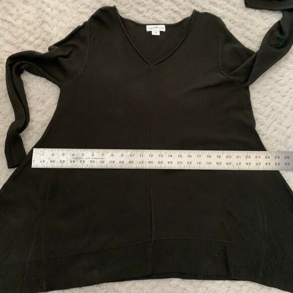 Jaclyn Smith Asymmetrical Sweater - Picture 8 of 12